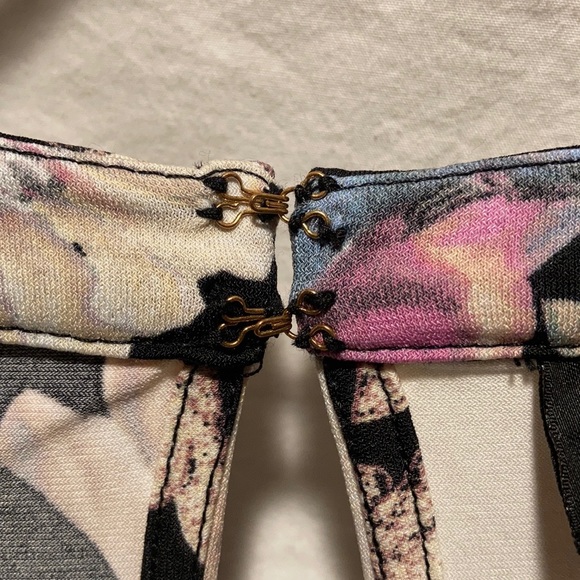 Blouse - Picture 7 of 7